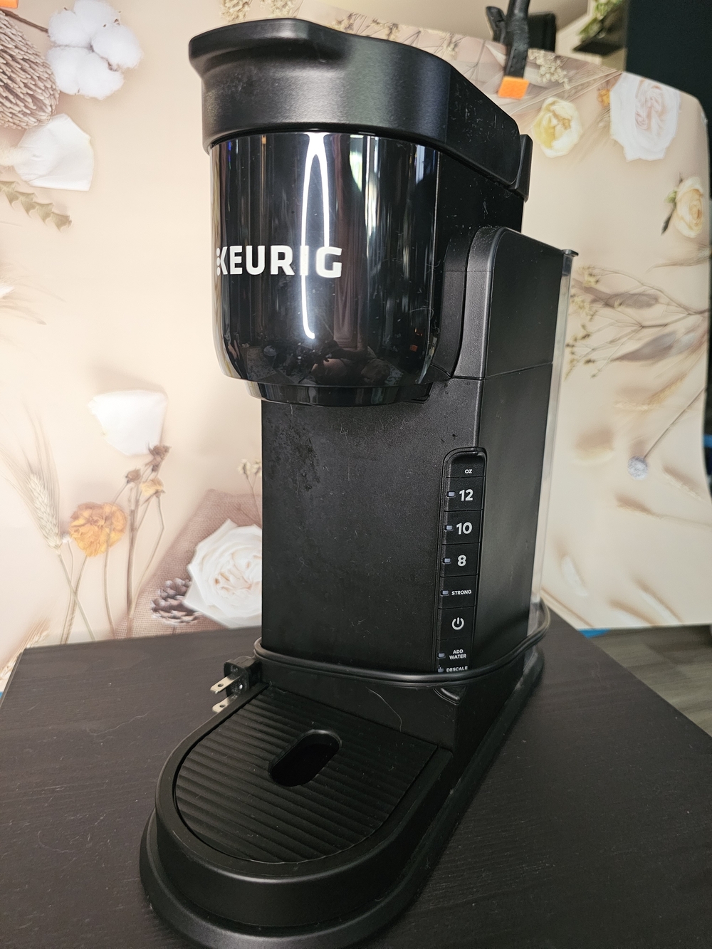 Keurig Single-Serve Coffee Maker - Black